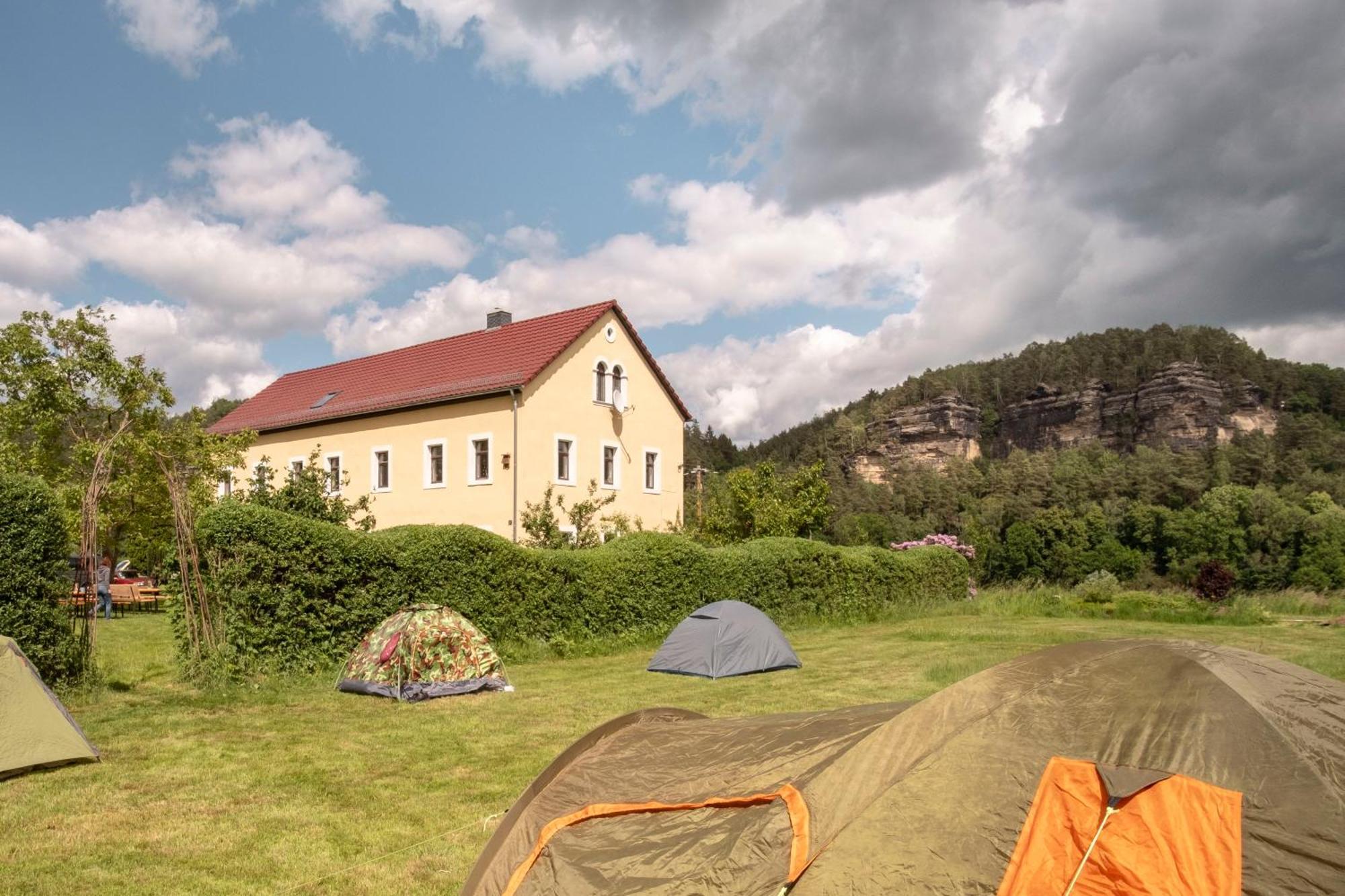 Hinterland Hostel Курорт-Ратен Экстерьер фото